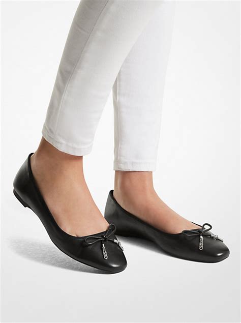 michael kors ballarin 41 5|Nori Leather Ballet Flat .